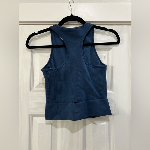 seamlessCORE Ribbed Tank - Picture 2 of 3